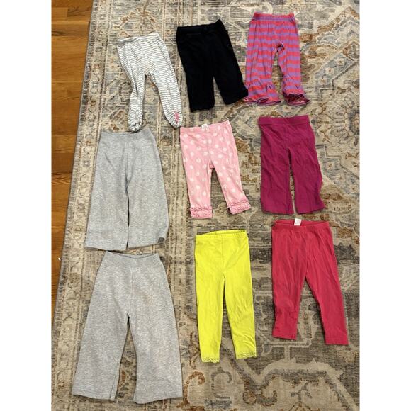 Lot Of 55 Pieces Of Girls Clothing, 18-24m, Assorted Brands Shorts & Pants +More - Picture 5 of 10